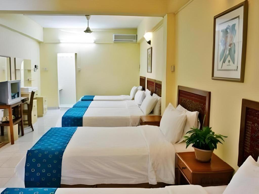 Seapark Condotel Hotel Кота-Кинабалу Экстерьер фото
