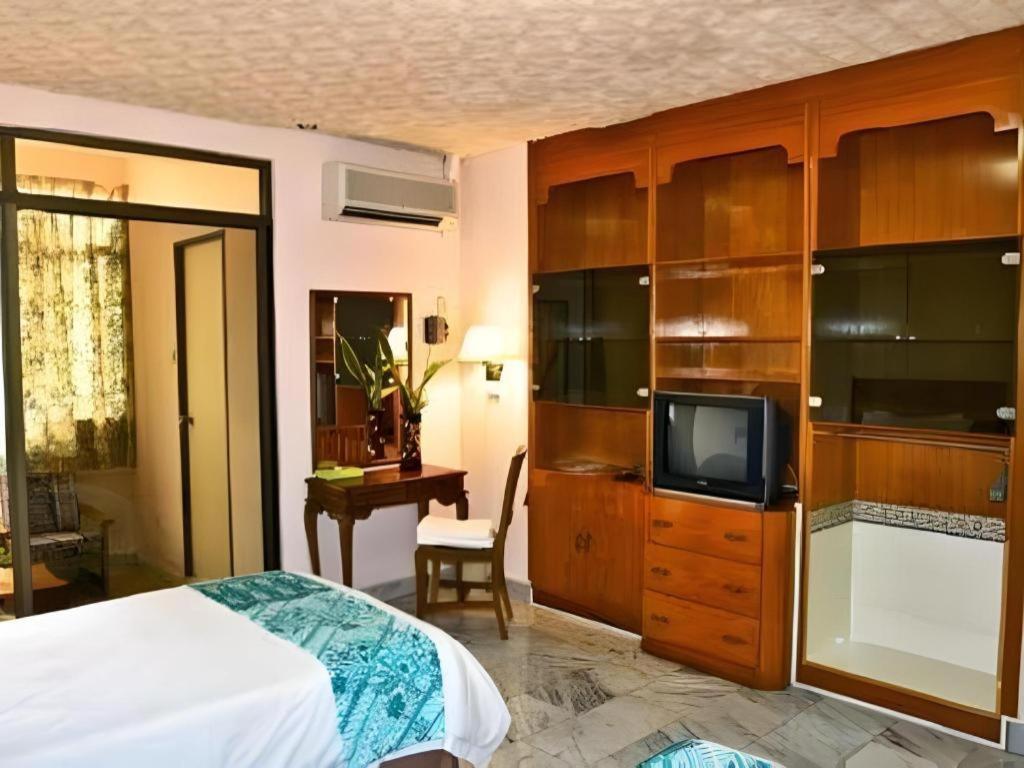 Seapark Condotel Hotel Кота-Кинабалу Экстерьер фото