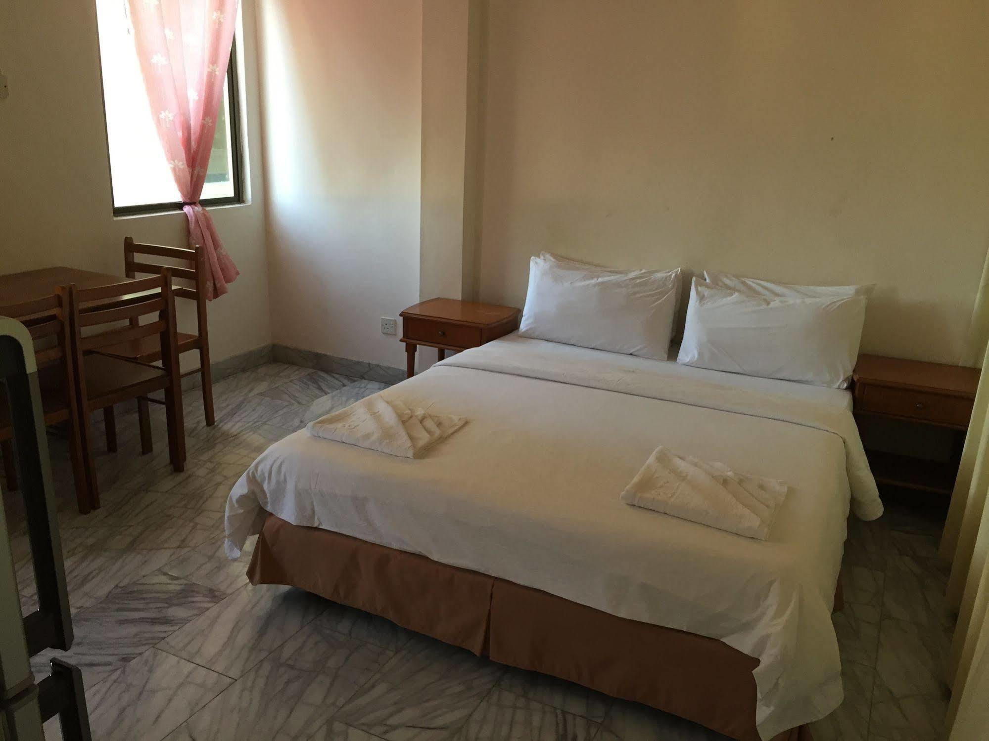 Seapark Condotel Hotel Кота-Кинабалу Экстерьер фото